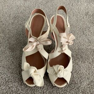 Jill Stuart white leather heels